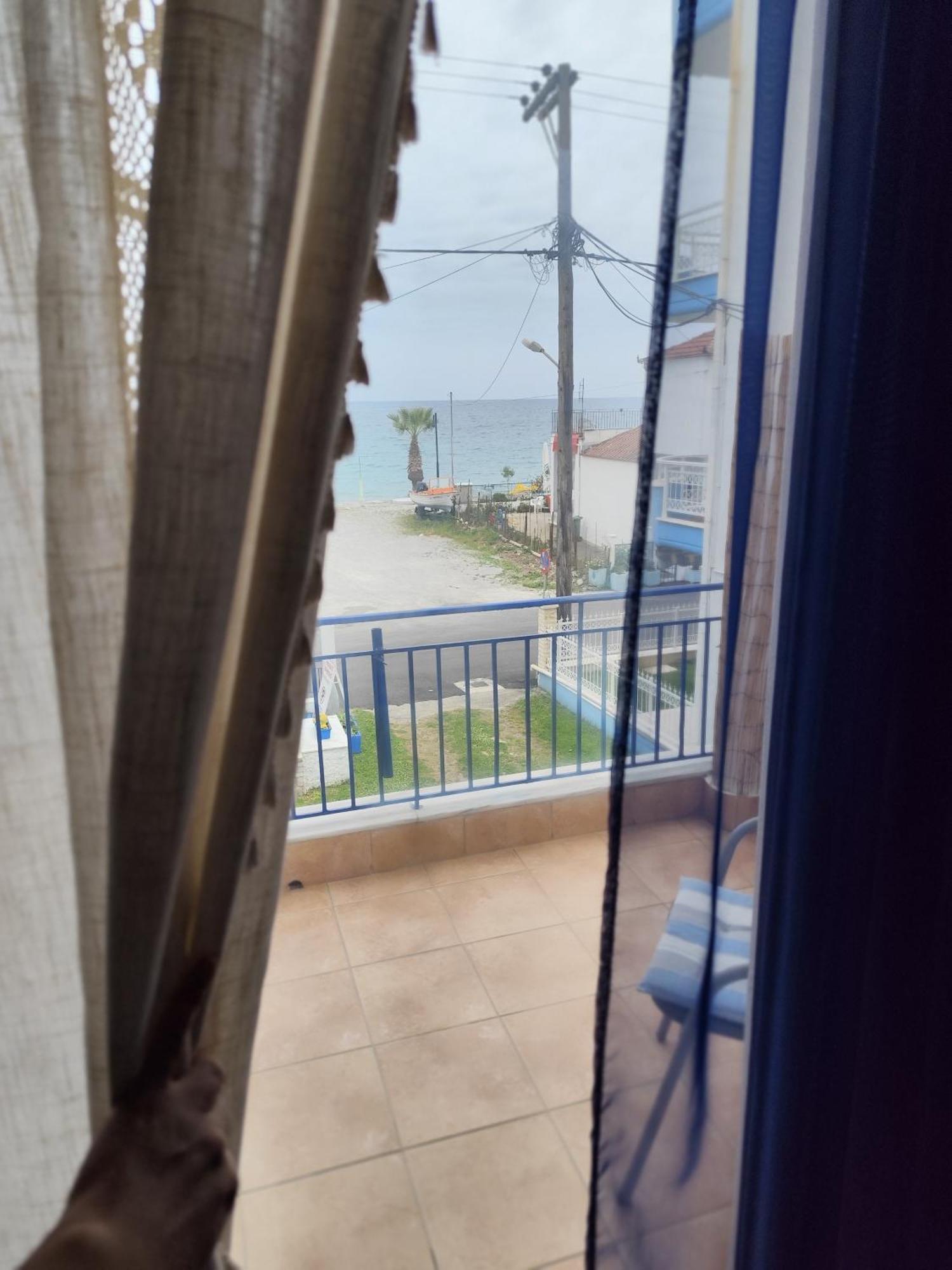 Mana Mia Seaside Apartments เลปโตการายา ภายนอก รูปภาพ