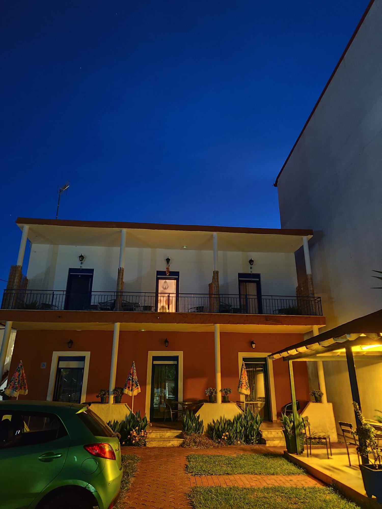 Mana Mia Seaside Apartments เลปโตการายา ภายนอก รูปภาพ