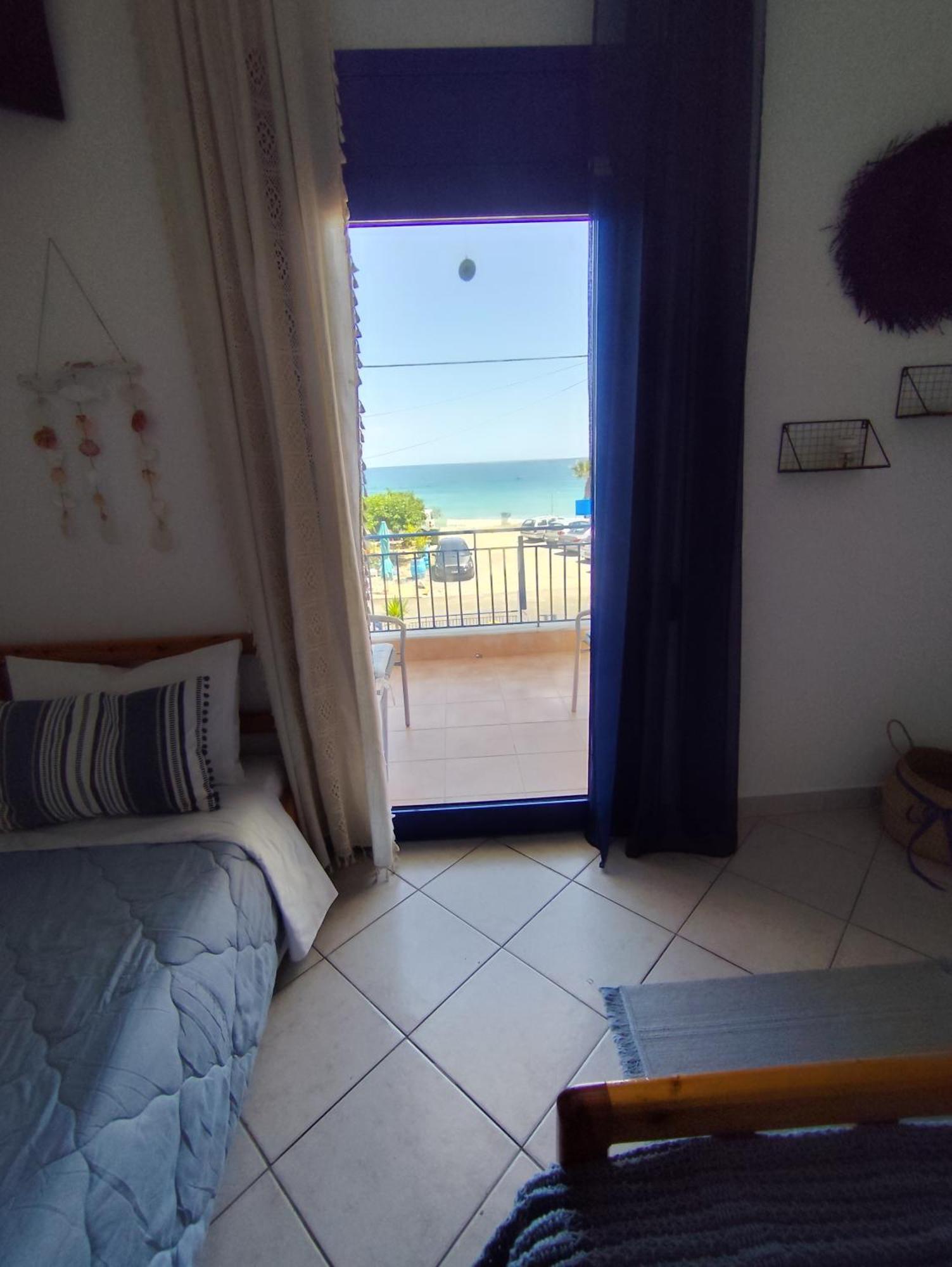 Mana Mia Seaside Apartments เลปโตการายา ภายนอก รูปภาพ