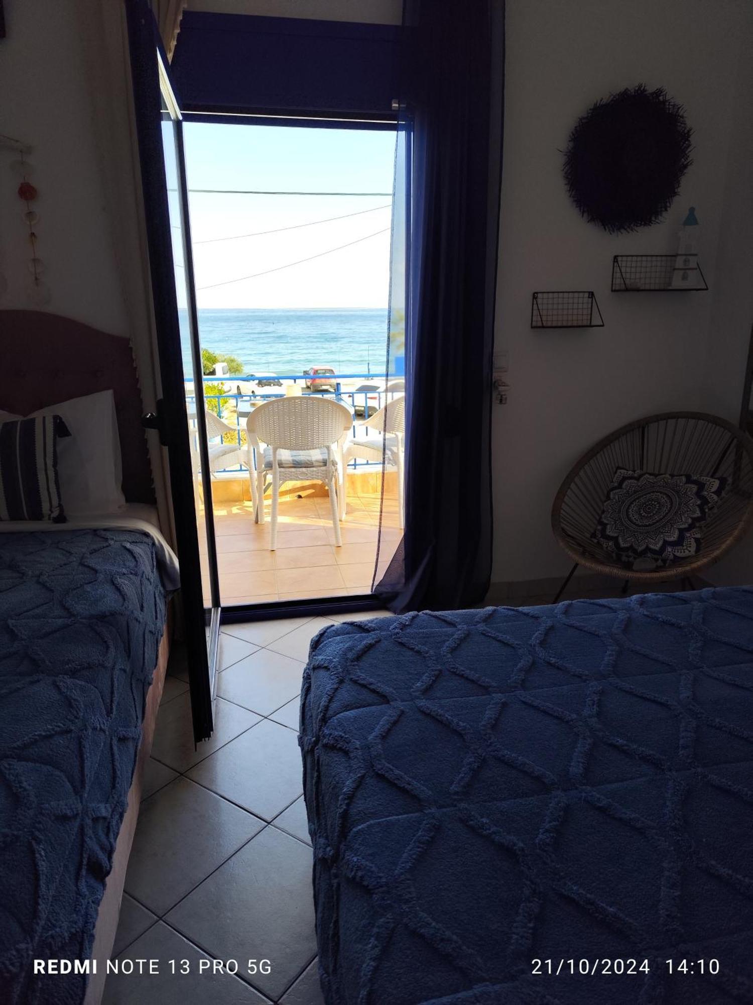 Mana Mia Seaside Apartments เลปโตการายา ภายนอก รูปภาพ