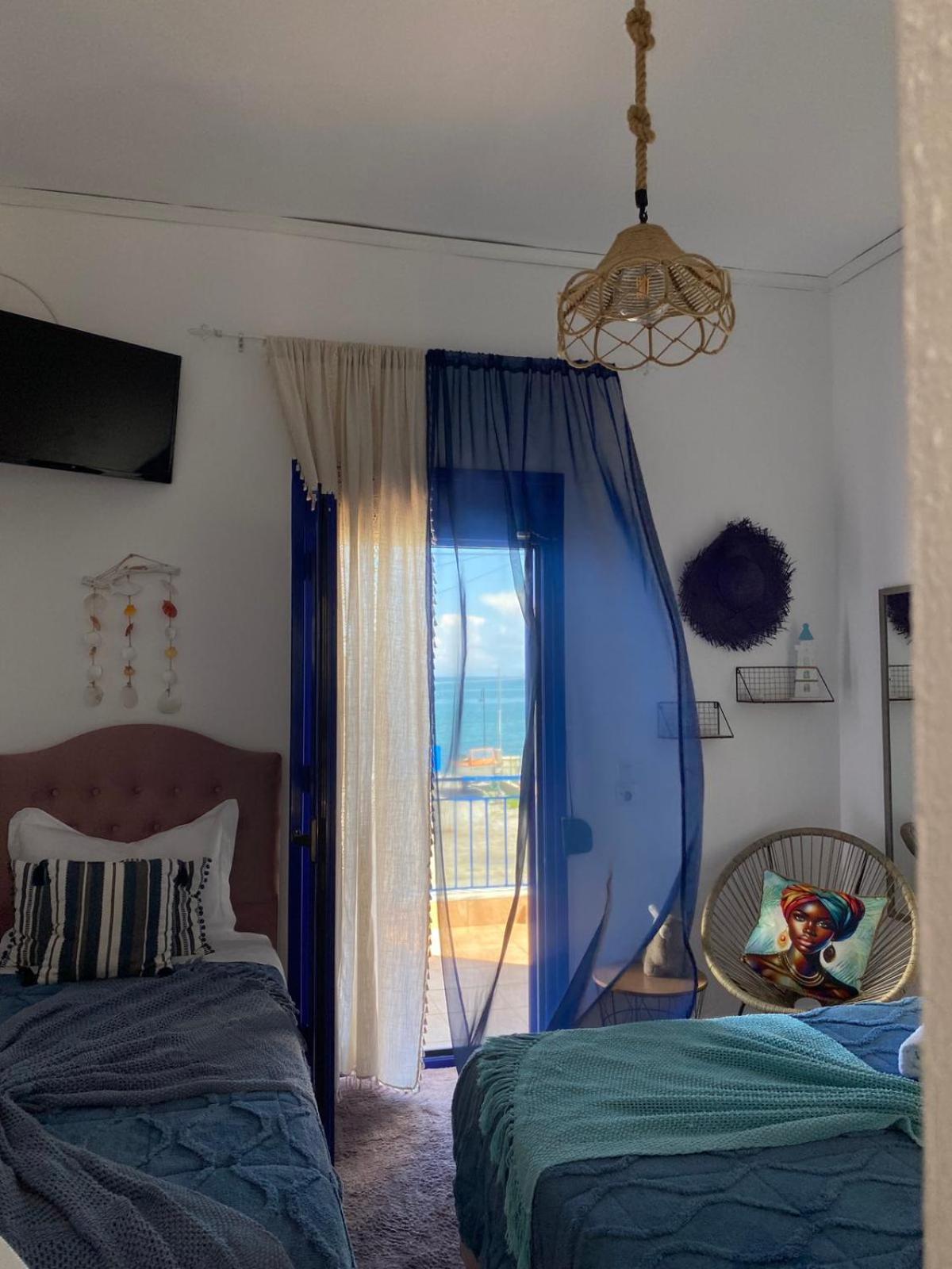 Mana Mia Seaside Apartments เลปโตการายา ภายนอก รูปภาพ